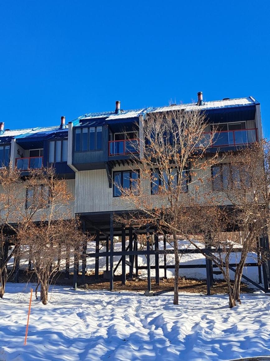 Superbe Condo Face Aux Pentes De Ski Stoneham!!! Exterior foto