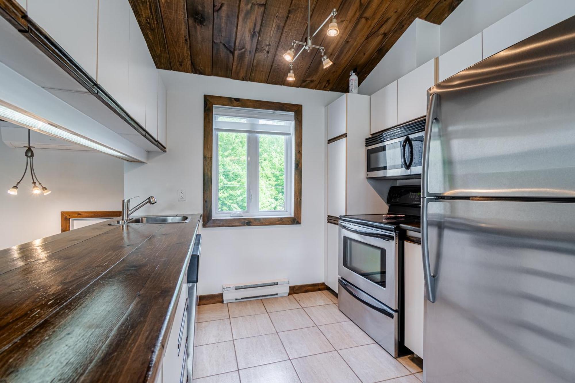 Superbe Condo Face Aux Pentes De Ski Stoneham!!! Exterior foto